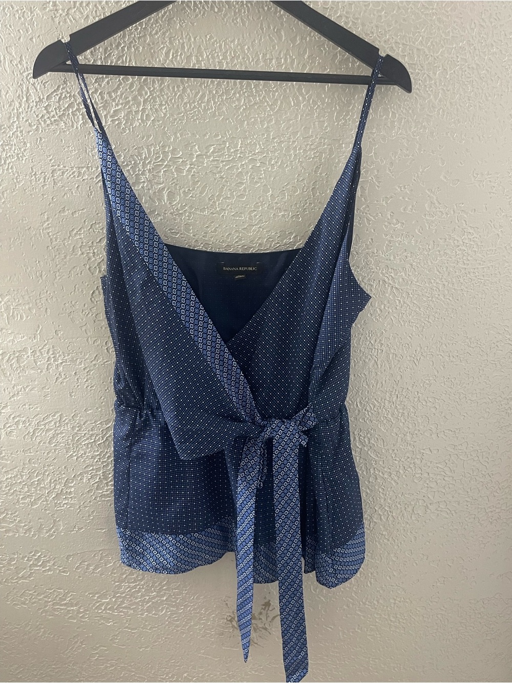 Banana Republic Women's Navy Polka Dot‎ Tie-Waist Cami Medium